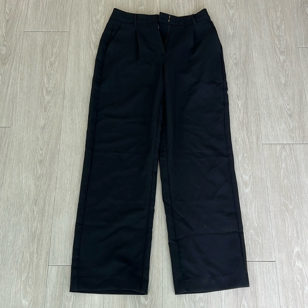 Old Navy Extra High-Waisted Pleated Taylor Wide-Leg Trouser Pants